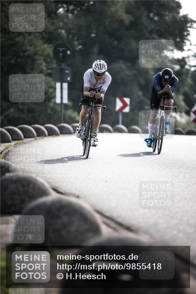21.06.2026 - 29. Vierlanden-Triathlon H.Heesch http://msf.ph/oto/9855418 21.06.2026 08:52:42 Radfahren 154, 184 meine-sportfotos.de