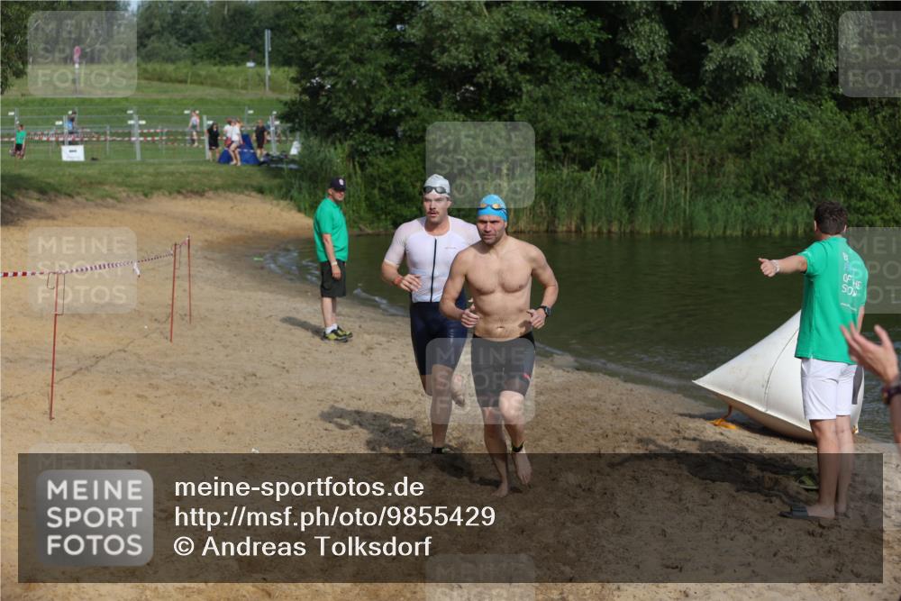 21.06.2026 - 29. Vierlanden-Triathlon Andreas Tolksdorf http://msf.ph/oto/9855429 21.06.2026 08:52:13 Schwimmen 5, 33, 58, 171, 181 meine-sportfotos.de