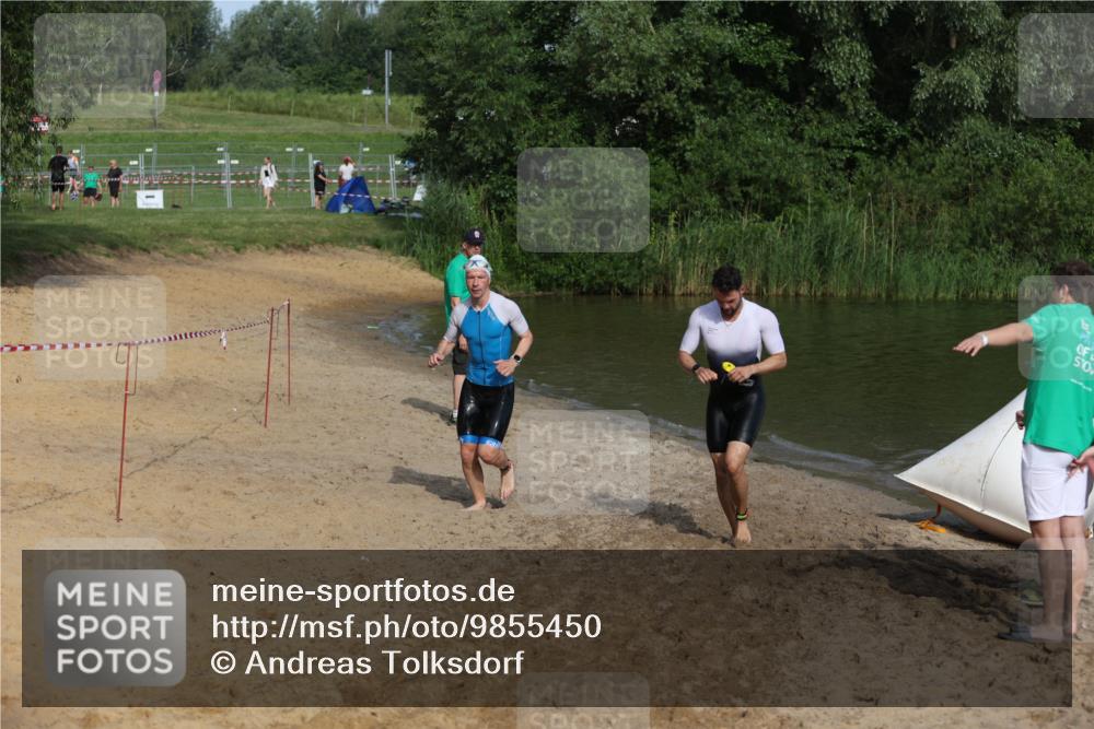21.06.2026 - 29. Vierlanden-Triathlon Andreas Tolksdorf http://msf.ph/oto/9855450 21.06.2026 08:52:21 Schwimmen 33, 181 meine-sportfotos.de