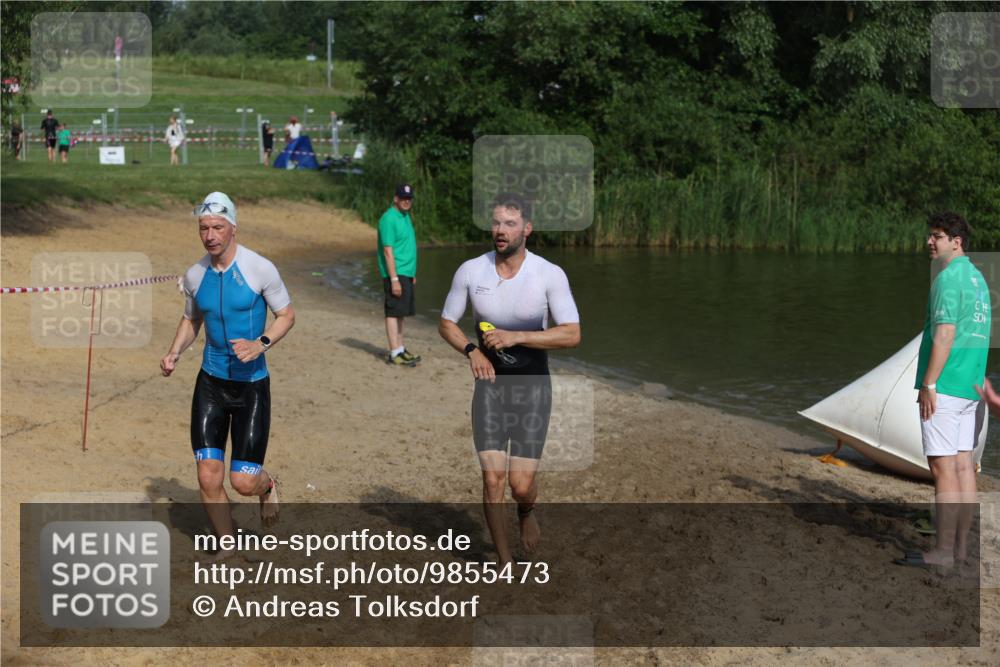 21.06.2026 - 29. Vierlanden-Triathlon Andreas Tolksdorf http://msf.ph/oto/9855473 21.06.2026 08:52:23 Schwimmen 33, 181 meine-sportfotos.de