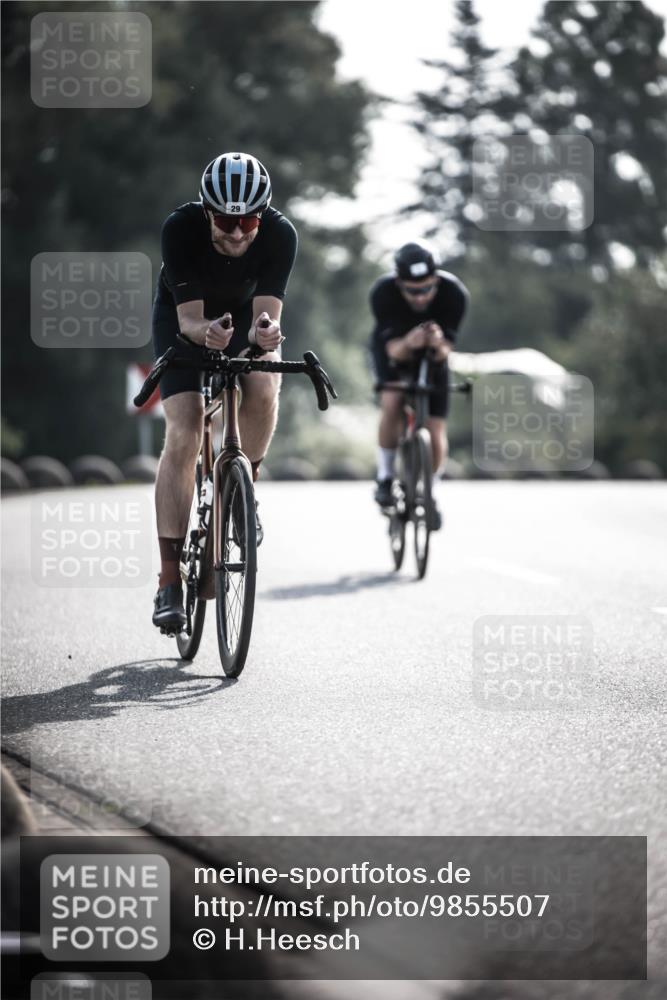 21.06.2026 - 29. Vierlanden-Triathlon H.Heesch http://msf.ph/oto/9855507 21.06.2026 08:53:46 Radfahren 4, 29, 112 meine-sportfotos.de