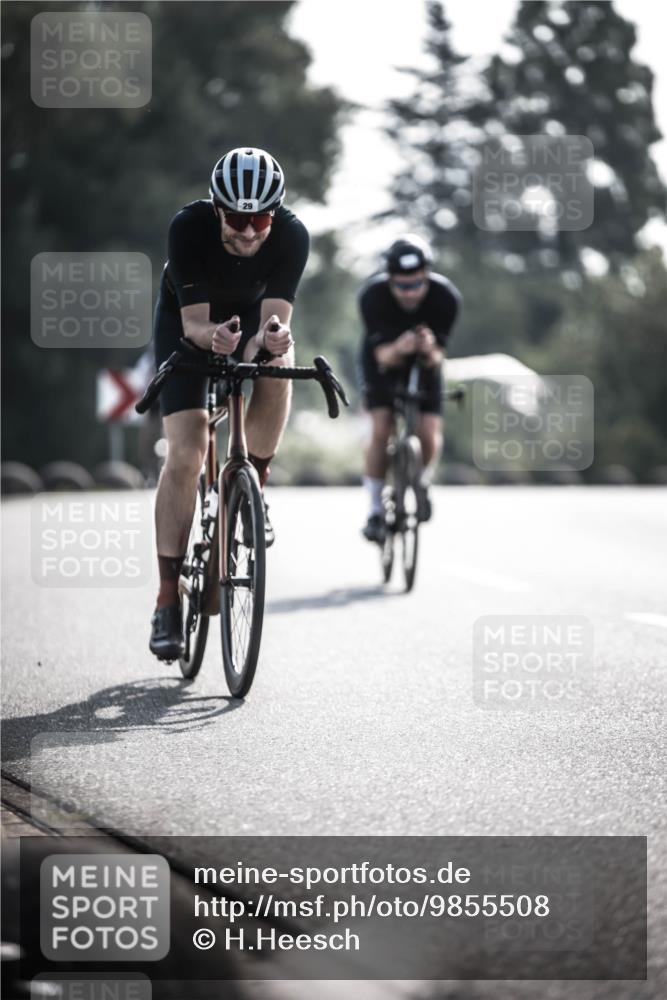 21.06.2026 - 29. Vierlanden-Triathlon H.Heesch http://msf.ph/oto/9855508 21.06.2026 08:53:46 Radfahren 4, 29, 112 meine-sportfotos.de