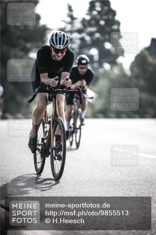 21.06.2026 - 29. Vierlanden-Triathlon H.Heesch http://msf.ph/oto/9855513 21.06.2026 08:53:46 Radfahren 4, 29, 112 meine-sportfotos.de