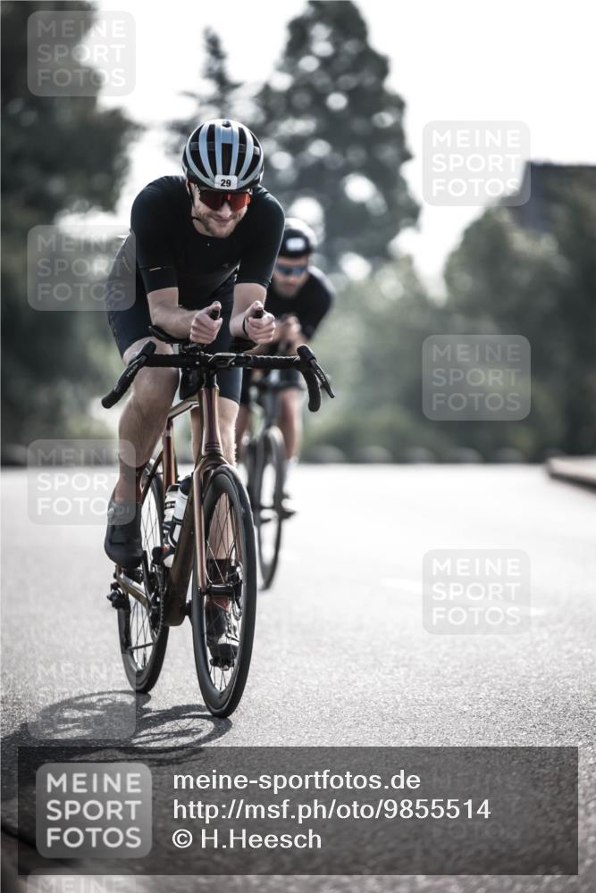 21.06.2026 - 29. Vierlanden-Triathlon H.Heesch http://msf.ph/oto/9855514 21.06.2026 08:53:46 Radfahren 4, 29, 112 meine-sportfotos.de