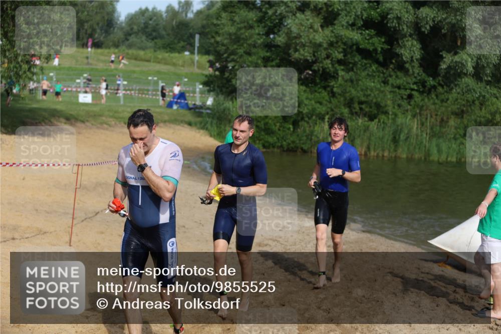 21.06.2026 - 29. Vierlanden-Triathlon Andreas Tolksdorf http://msf.ph/oto/9855525 21.06.2026 08:52:44 Schwimmen 22, 98, 195 meine-sportfotos.de