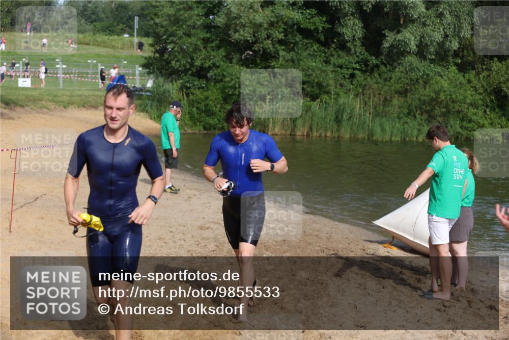 21.06.2026 - 29. Vierlanden-Triathlon Andreas Tolksdorf http://msf.ph/oto/9855533 21.06.2026 08:52:46 Schwimmen 22, 98, 195 meine-sportfotos.de