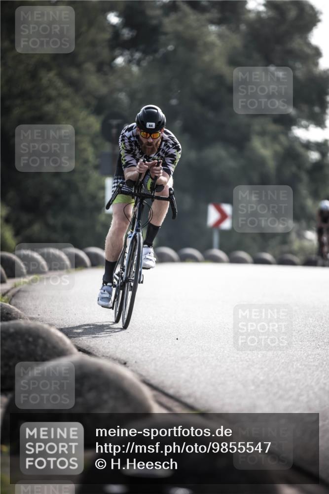 21.06.2026 - 29. Vierlanden-Triathlon H.Heesch http://msf.ph/oto/9855547 21.06.2026 08:54:12 Radfahren 44, 169 meine-sportfotos.de