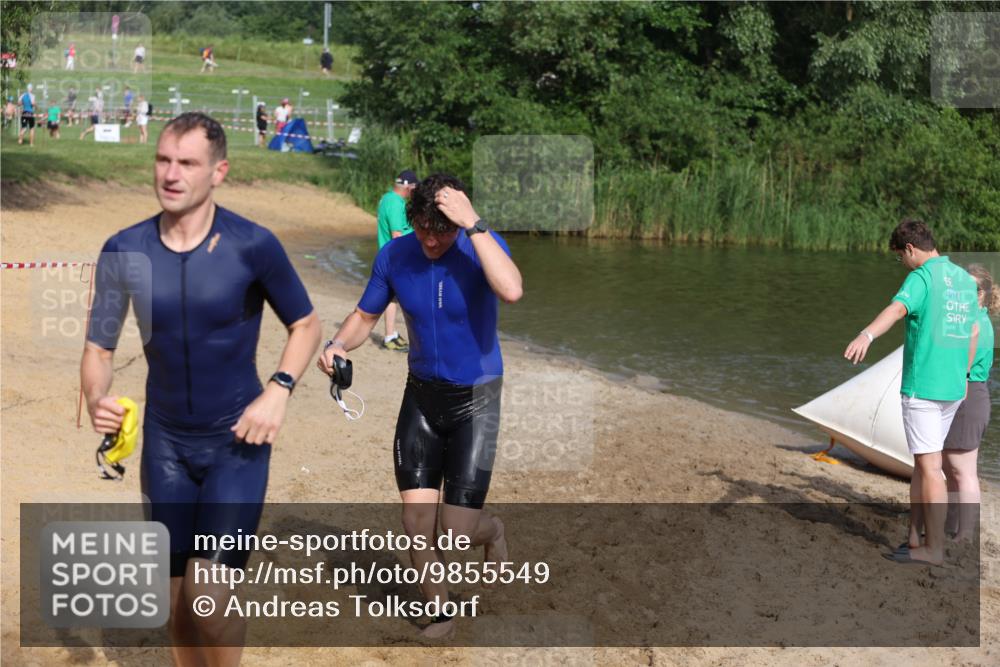 21.06.2026 - 29. Vierlanden-Triathlon Andreas Tolksdorf http://msf.ph/oto/9855549 21.06.2026 08:52:46 Schwimmen 22, 98, 195 meine-sportfotos.de