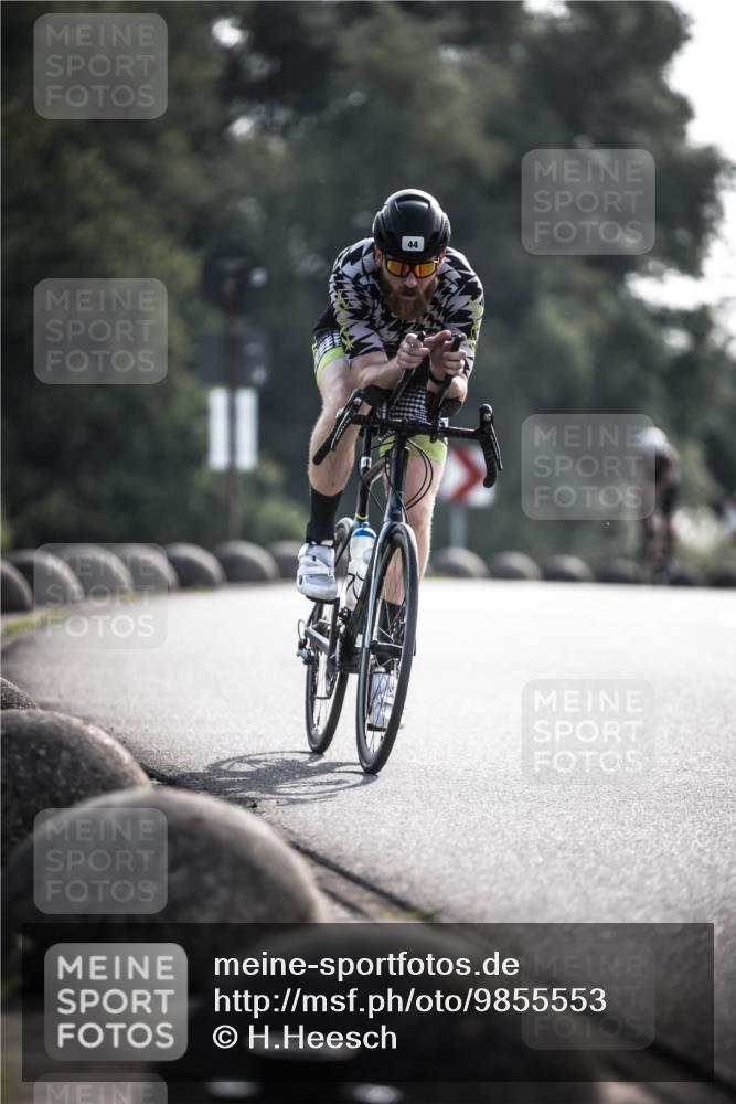 21.06.2026 - 29. Vierlanden-Triathlon H.Heesch http://msf.ph/oto/9855553 21.06.2026 08:54:12 Radfahren 44, 169 meine-sportfotos.de