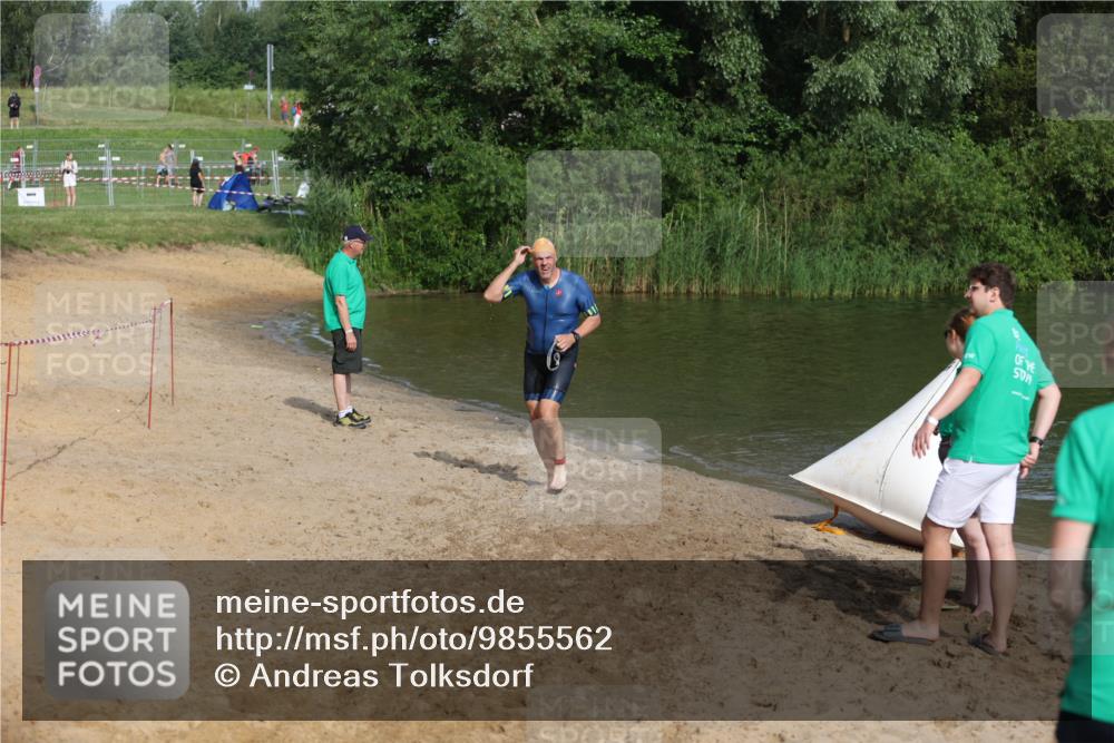 21.06.2026 - 29. Vierlanden-Triathlon Andreas Tolksdorf http://msf.ph/oto/9855562 21.06.2026 08:53:06 Schwimmen 200, 205 meine-sportfotos.de