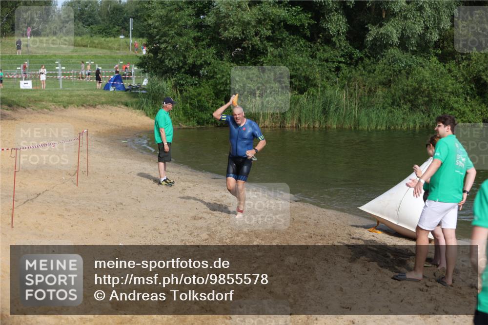 21.06.2026 - 29. Vierlanden-Triathlon Andreas Tolksdorf http://msf.ph/oto/9855578 21.06.2026 08:53:06 Schwimmen 200, 205 meine-sportfotos.de