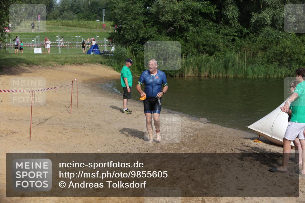 21.06.2026 - 29. Vierlanden-Triathlon Andreas Tolksdorf http://msf.ph/oto/9855605 21.06.2026 08:53:07 Schwimmen 200, 205 meine-sportfotos.de