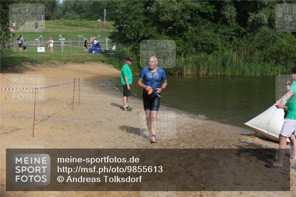 21.06.2026 - 29. Vierlanden-Triathlon Andreas Tolksdorf http://msf.ph/oto/9855613 21.06.2026 08:53:08 Schwimmen 200, 205 meine-sportfotos.de