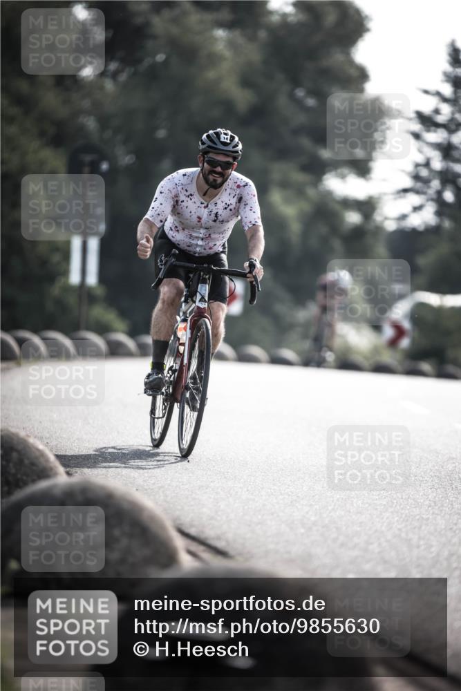 21.06.2026 - 29. Vierlanden-Triathlon H.Heesch http://msf.ph/oto/9855630 21.06.2026 08:54:36 Radfahren 18, 147, 173 meine-sportfotos.de