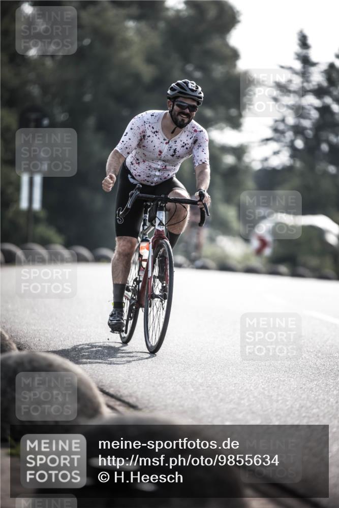 21.06.2026 - 29. Vierlanden-Triathlon H.Heesch http://msf.ph/oto/9855634 21.06.2026 08:54:36 Radfahren 18, 147, 173 meine-sportfotos.de