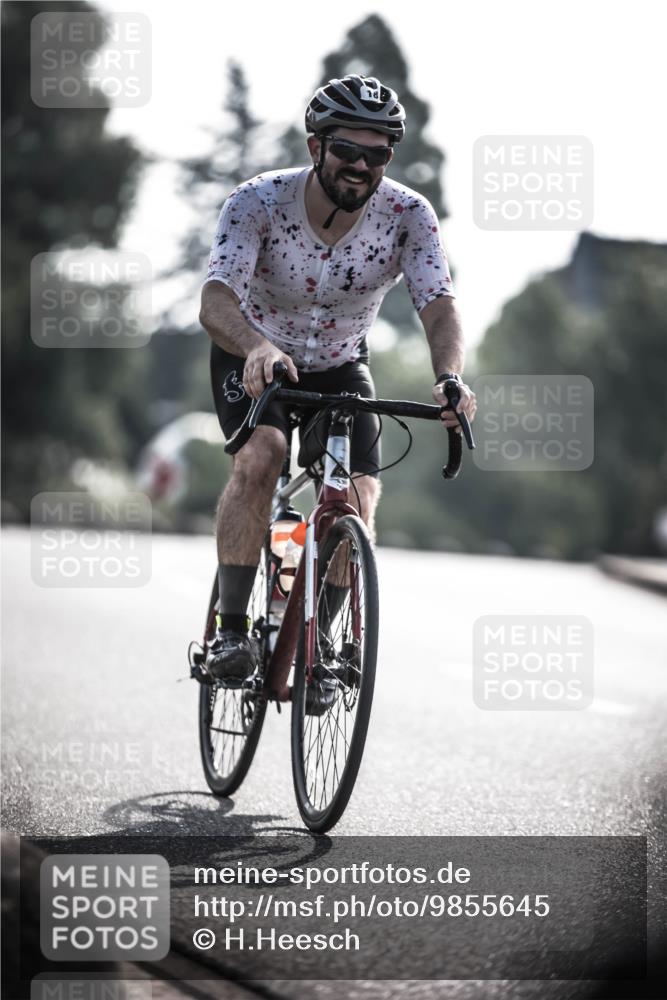 21.06.2026 - 29. Vierlanden-Triathlon H.Heesch http://msf.ph/oto/9855645 21.06.2026 08:54:37 Radfahren 18, 147 meine-sportfotos.de