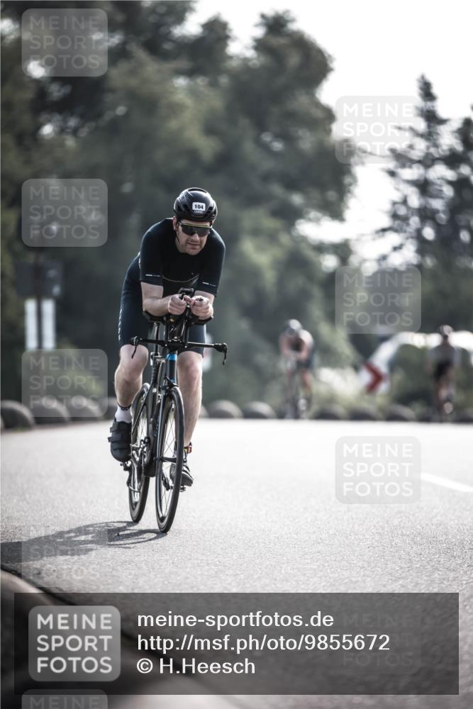 21.06.2026 - 29. Vierlanden-Triathlon H.Heesch http://msf.ph/oto/9855672 21.06.2026 08:54:56 Radfahren 34, 39, 84, 104 meine-sportfotos.de