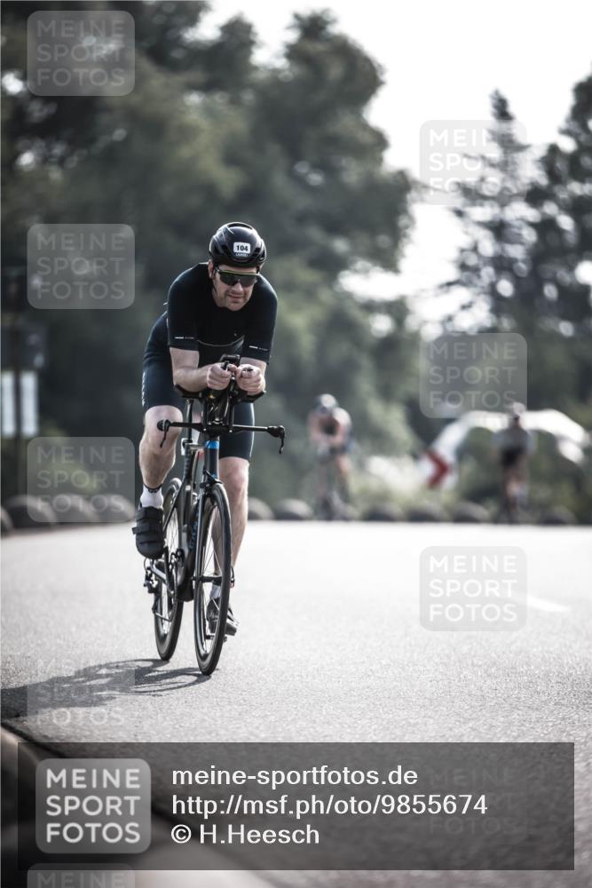 21.06.2026 - 29. Vierlanden-Triathlon H.Heesch http://msf.ph/oto/9855674 21.06.2026 08:54:56 Radfahren 34, 39, 84, 104 meine-sportfotos.de