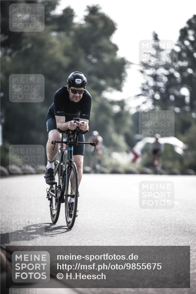 21.06.2026 - 29. Vierlanden-Triathlon H.Heesch http://msf.ph/oto/9855675 21.06.2026 08:54:56 Radfahren 34, 39, 84, 104 meine-sportfotos.de