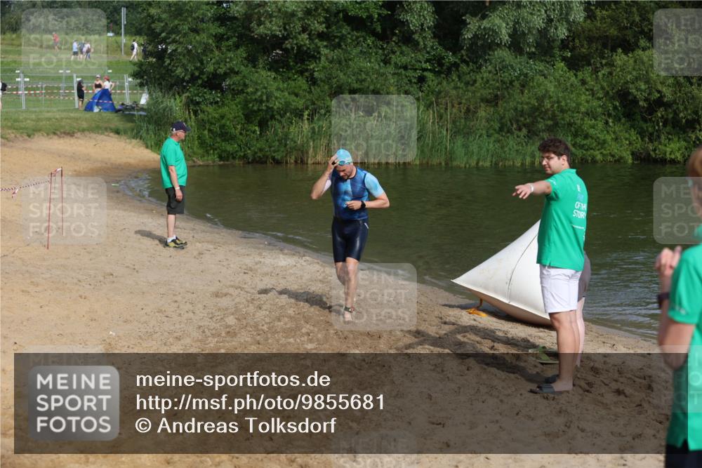 21.06.2026 - 29. Vierlanden-Triathlon Andreas Tolksdorf http://msf.ph/oto/9855681 21.06.2026 08:53:28 Schwimmen 15, 70 meine-sportfotos.de