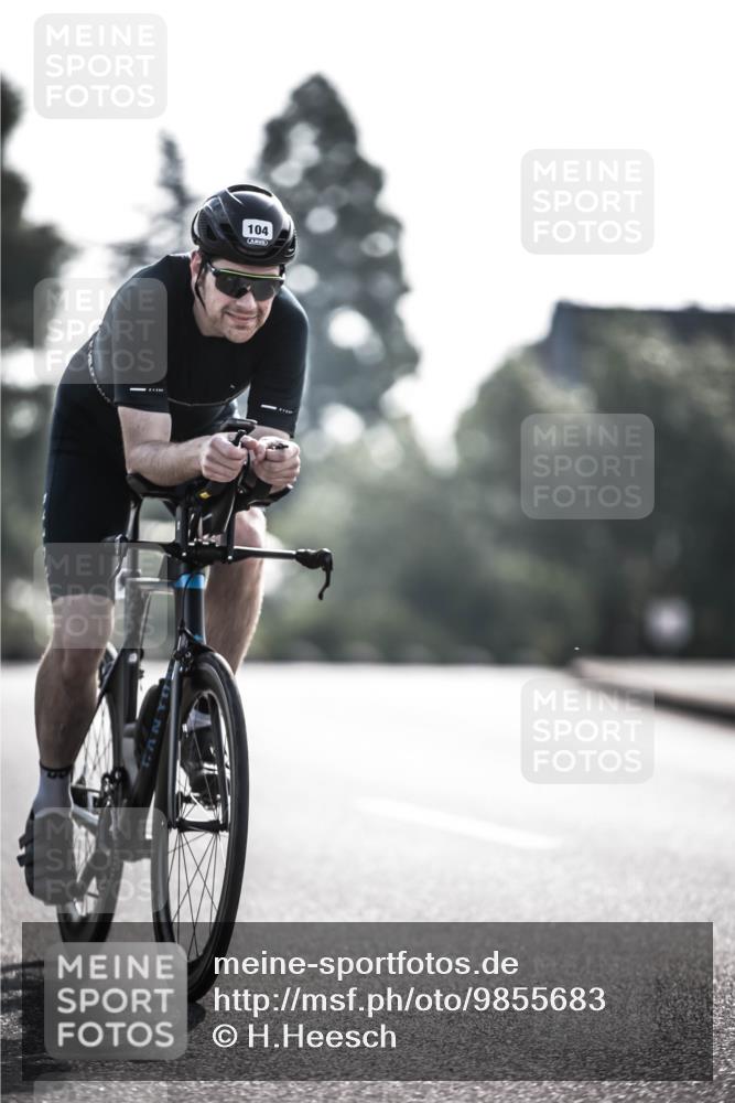 21.06.2026 - 29. Vierlanden-Triathlon H.Heesch http://msf.ph/oto/9855683 21.06.2026 08:54:56 Radfahren 34, 39, 84, 104 meine-sportfotos.de