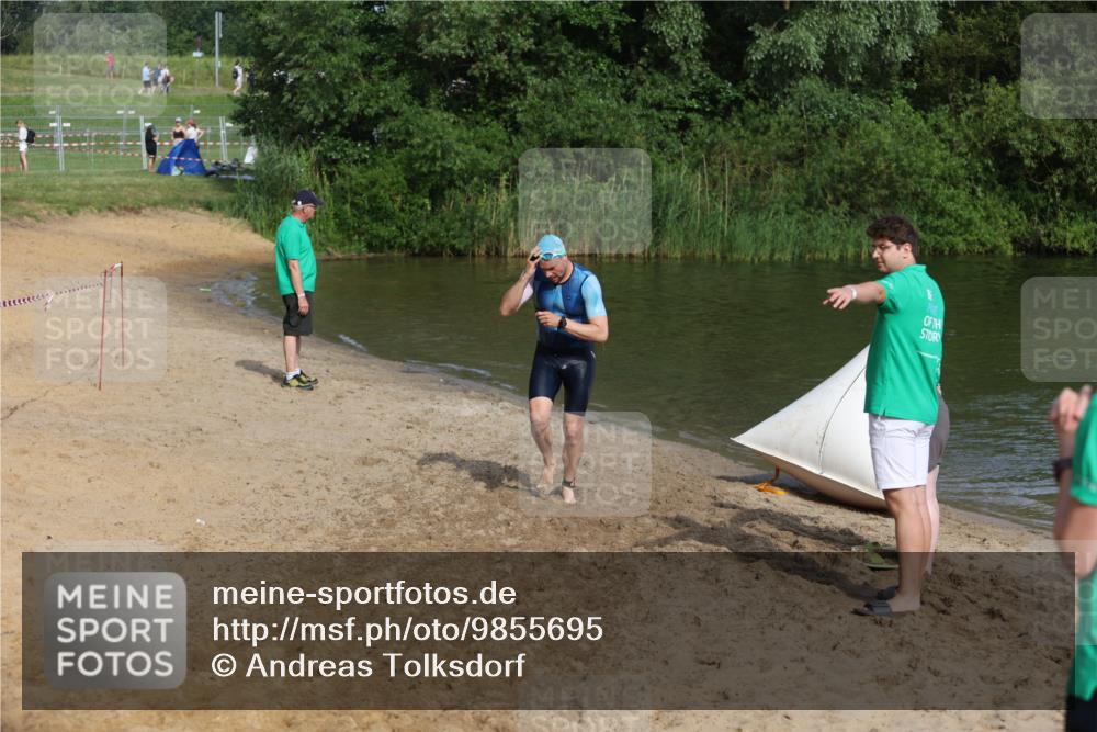 21.06.2026 - 29. Vierlanden-Triathlon Andreas Tolksdorf http://msf.ph/oto/9855695 21.06.2026 08:53:28 Schwimmen 15, 70 meine-sportfotos.de