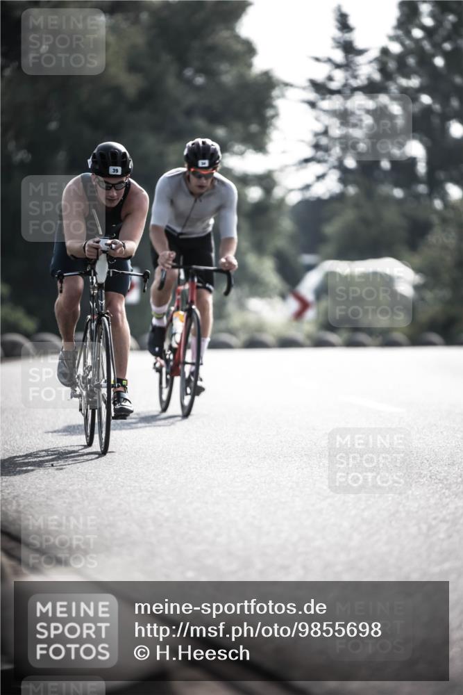 21.06.2026 - 29. Vierlanden-Triathlon H.Heesch http://msf.ph/oto/9855698 21.06.2026 08:55:01 Radfahren 34, 39 meine-sportfotos.de