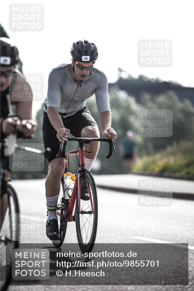 21.06.2026 - 29. Vierlanden-Triathlon H.Heesch http://msf.ph/oto/9855701 21.06.2026 08:55:02 Radfahren 34, 39 meine-sportfotos.de