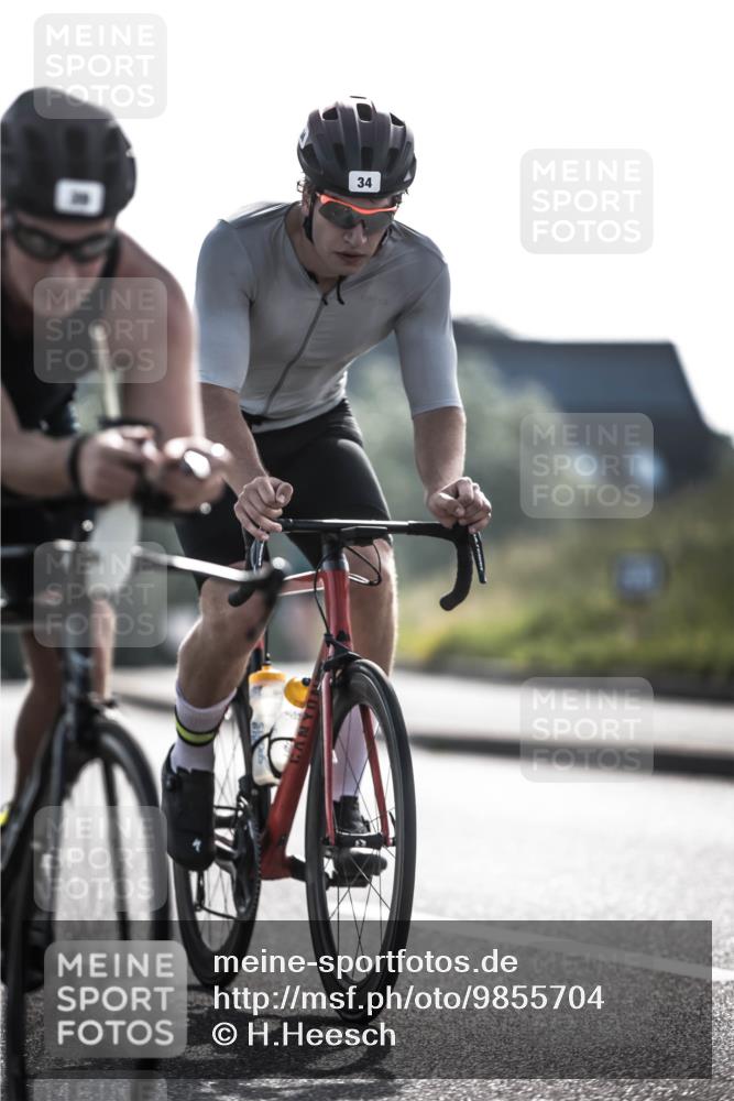 21.06.2026 - 29. Vierlanden-Triathlon H.Heesch http://msf.ph/oto/9855704 21.06.2026 08:55:02 Radfahren 34, 39 meine-sportfotos.de