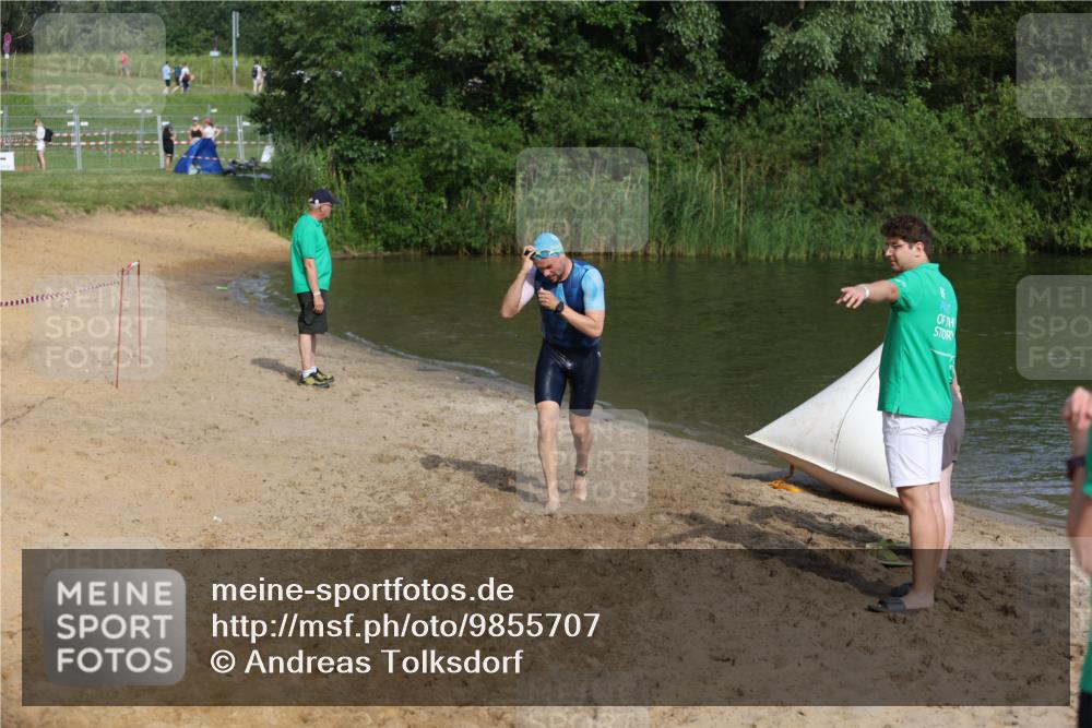 21.06.2026 - 29. Vierlanden-Triathlon Andreas Tolksdorf http://msf.ph/oto/9855707 21.06.2026 08:53:28 Schwimmen 15, 70 meine-sportfotos.de