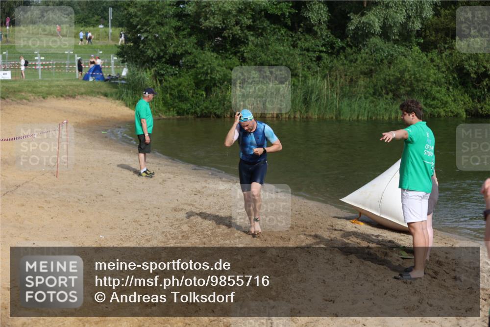 21.06.2026 - 29. Vierlanden-Triathlon Andreas Tolksdorf http://msf.ph/oto/9855716 21.06.2026 08:53:28 Schwimmen 15, 70 meine-sportfotos.de