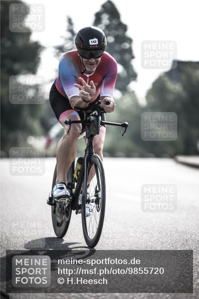 21.06.2026 - 29. Vierlanden-Triathlon H.Heesch http://msf.ph/oto/9855720 21.06.2026 08:55:12 Radfahren 142 meine-sportfotos.de