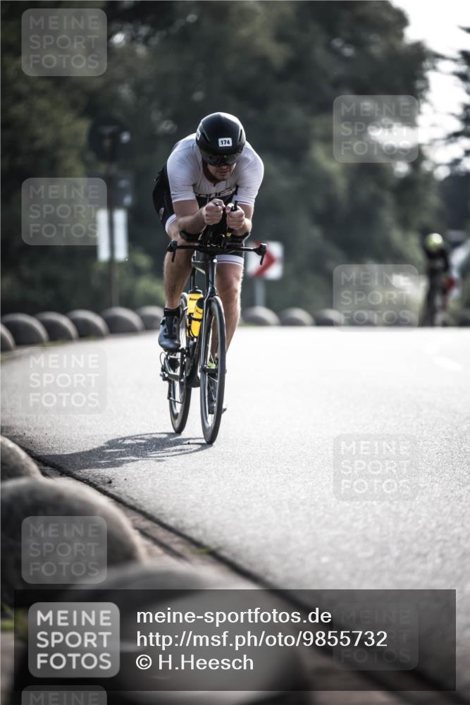21.06.2026 - 29. Vierlanden-Triathlon H.Heesch http://msf.ph/oto/9855732 21.06.2026 08:55:37 Radfahren 165, 174 meine-sportfotos.de