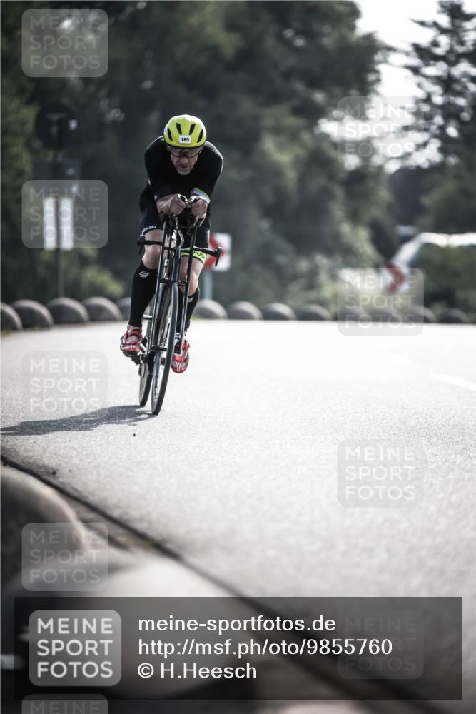 21.06.2026 - 29. Vierlanden-Triathlon H.Heesch http://msf.ph/oto/9855760 21.06.2026 08:55:42 Radfahren 159, 165 meine-sportfotos.de