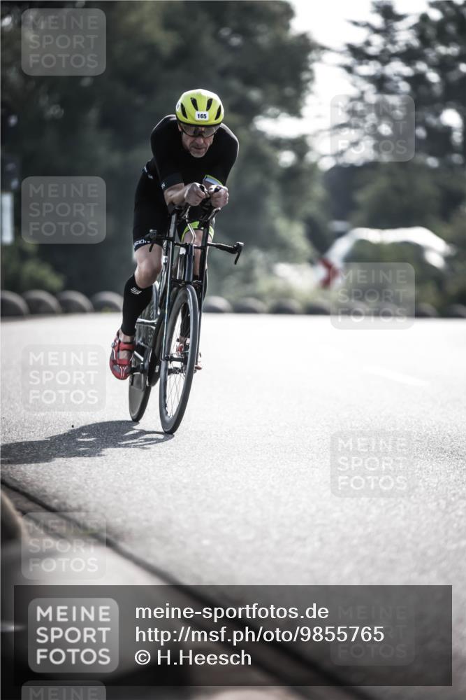 21.06.2026 - 29. Vierlanden-Triathlon H.Heesch http://msf.ph/oto/9855765 21.06.2026 08:55:42 Radfahren 159, 165 meine-sportfotos.de