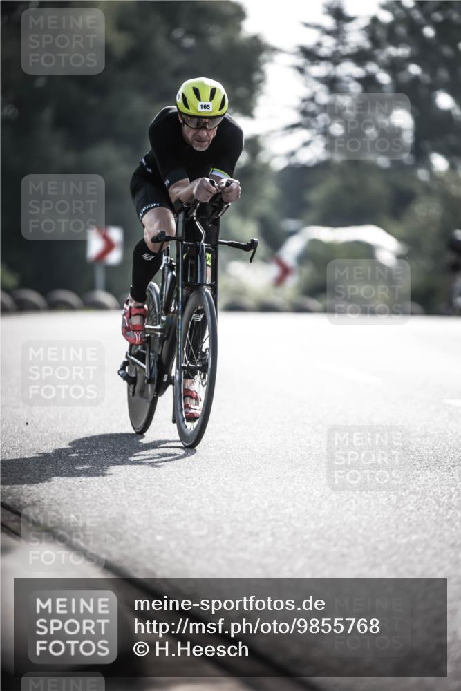 21.06.2026 - 29. Vierlanden-Triathlon H.Heesch http://msf.ph/oto/9855768 21.06.2026 08:55:43 Radfahren 159, 165 meine-sportfotos.de