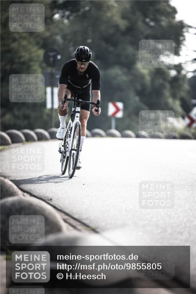 21.06.2026 - 29. Vierlanden-Triathlon H.Heesch http://msf.ph/oto/9855805 21.06.2026 08:55:56 Radfahren 69, 96 meine-sportfotos.de
