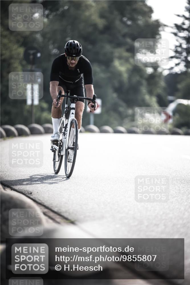 21.06.2026 - 29. Vierlanden-Triathlon H.Heesch http://msf.ph/oto/9855807 21.06.2026 08:55:56 Radfahren 69, 96 meine-sportfotos.de