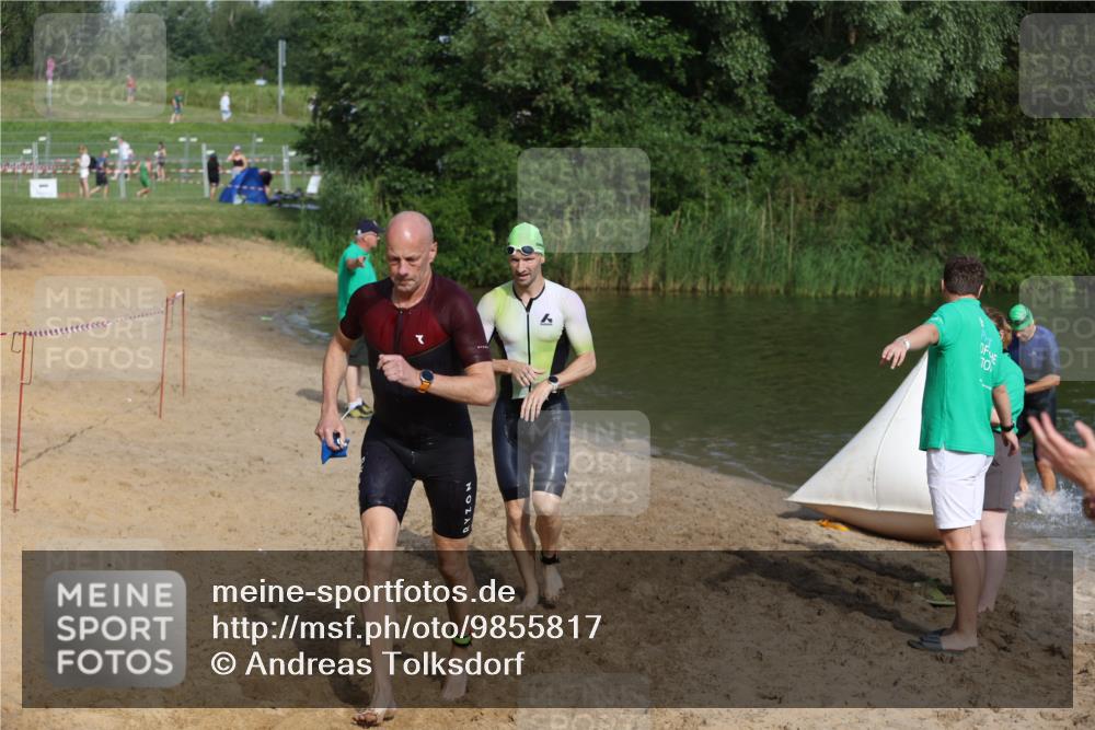 21.06.2026 - 29. Vierlanden-Triathlon Andreas Tolksdorf http://msf.ph/oto/9855817 21.06.2026 08:53:52 Schwimmen 122, 126, 146, 176 meine-sportfotos.de