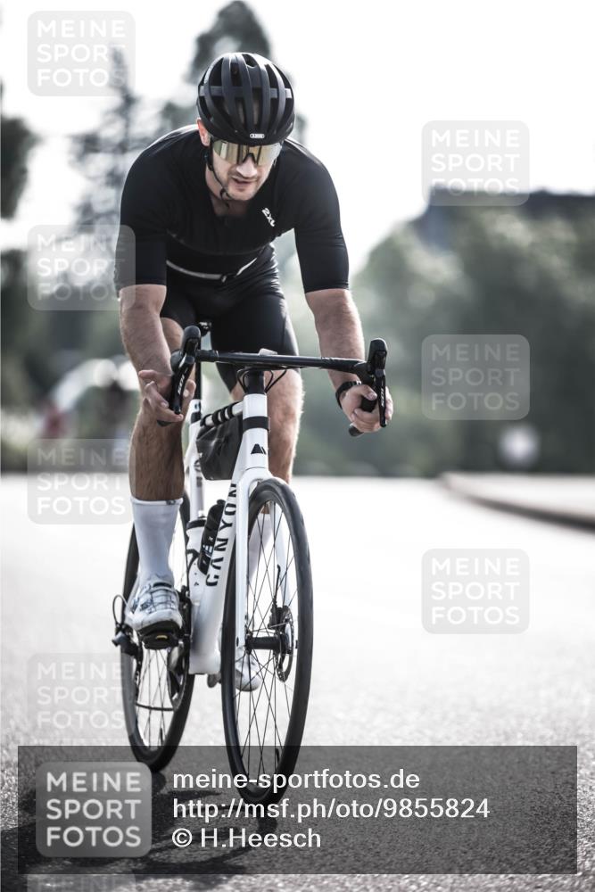 21.06.2026 - 29. Vierlanden-Triathlon H.Heesch http://msf.ph/oto/9855824 21.06.2026 08:55:57 Radfahren 69, 96 meine-sportfotos.de