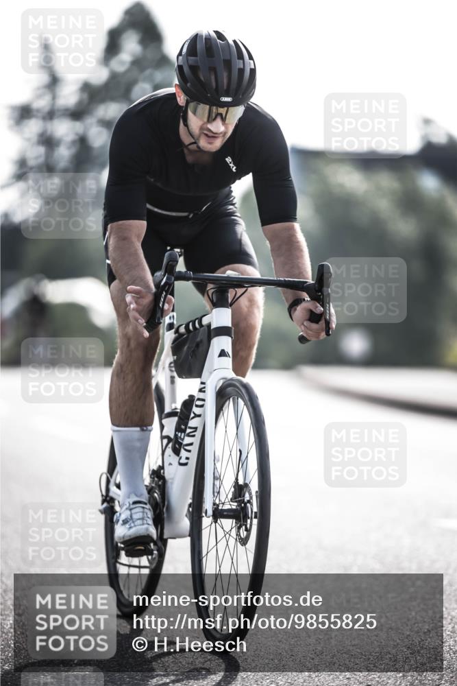 21.06.2026 - 29. Vierlanden-Triathlon H.Heesch http://msf.ph/oto/9855825 21.06.2026 08:55:57 Radfahren 69, 96 meine-sportfotos.de