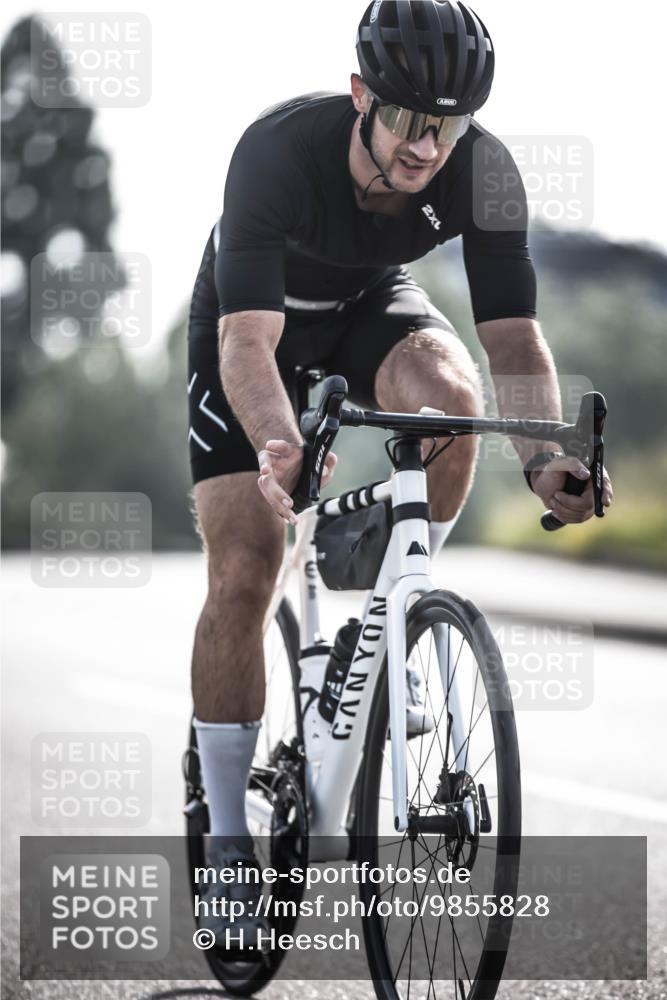 21.06.2026 - 29. Vierlanden-Triathlon H.Heesch http://msf.ph/oto/9855828 21.06.2026 08:55:57 Radfahren 69, 96 meine-sportfotos.de