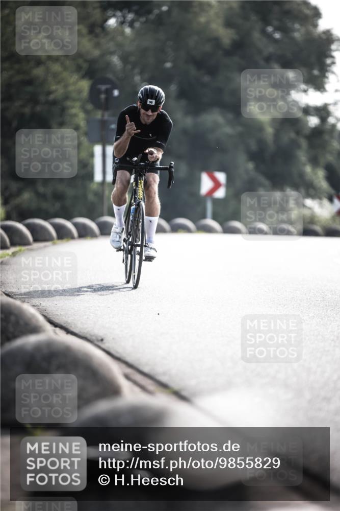 21.06.2026 - 29. Vierlanden-Triathlon H.Heesch http://msf.ph/oto/9855829 21.06.2026 08:56:02 Radfahren 96 meine-sportfotos.de
