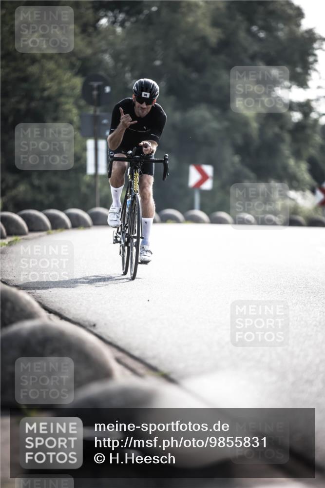 21.06.2026 - 29. Vierlanden-Triathlon H.Heesch http://msf.ph/oto/9855831 21.06.2026 08:56:03 Radfahren 96 meine-sportfotos.de