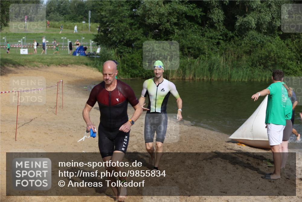 21.06.2026 - 29. Vierlanden-Triathlon Andreas Tolksdorf http://msf.ph/oto/9855834 21.06.2026 08:53:52 Schwimmen 122, 126, 146, 176 meine-sportfotos.de