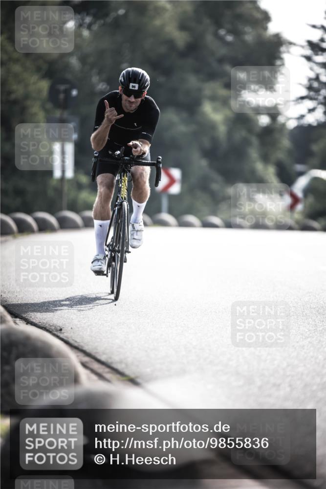 21.06.2026 - 29. Vierlanden-Triathlon H.Heesch http://msf.ph/oto/9855836 21.06.2026 08:56:03 Radfahren 96 meine-sportfotos.de