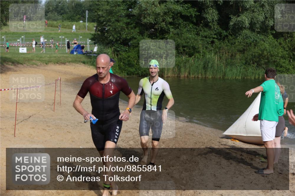 21.06.2026 - 29. Vierlanden-Triathlon Andreas Tolksdorf http://msf.ph/oto/9855841 21.06.2026 08:53:52 Schwimmen 122, 126, 146, 176 meine-sportfotos.de