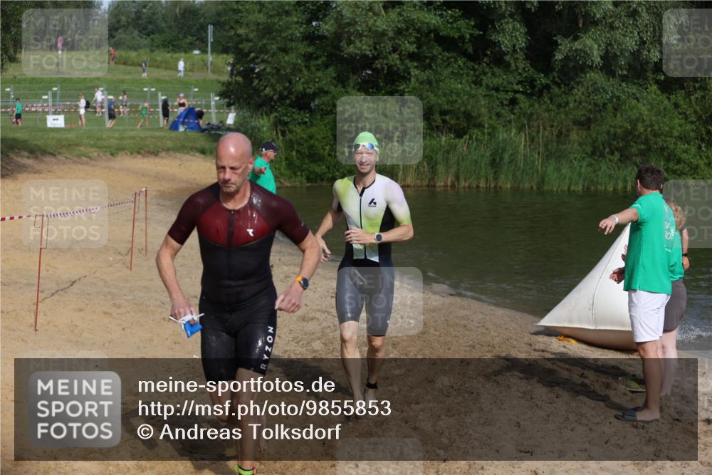 21.06.2026 - 29. Vierlanden-Triathlon Andreas Tolksdorf http://msf.ph/oto/9855853 21.06.2026 08:53:52 Schwimmen 122, 126, 146, 176 meine-sportfotos.de
