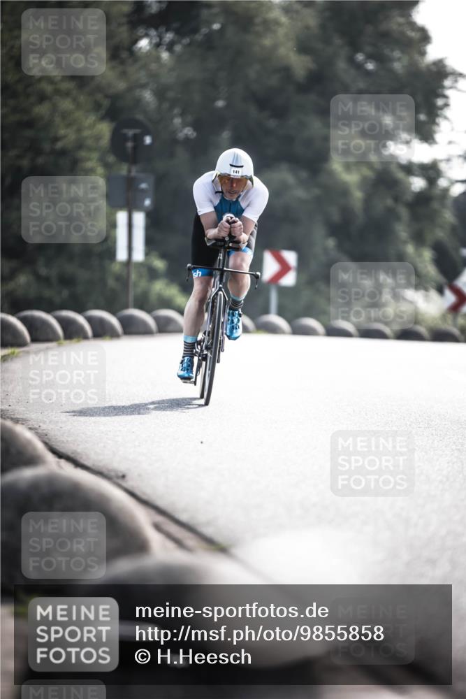 21.06.2026 - 29. Vierlanden-Triathlon H.Heesch http://msf.ph/oto/9855858 21.06.2026 08:56:18 Radfahren 141 meine-sportfotos.de