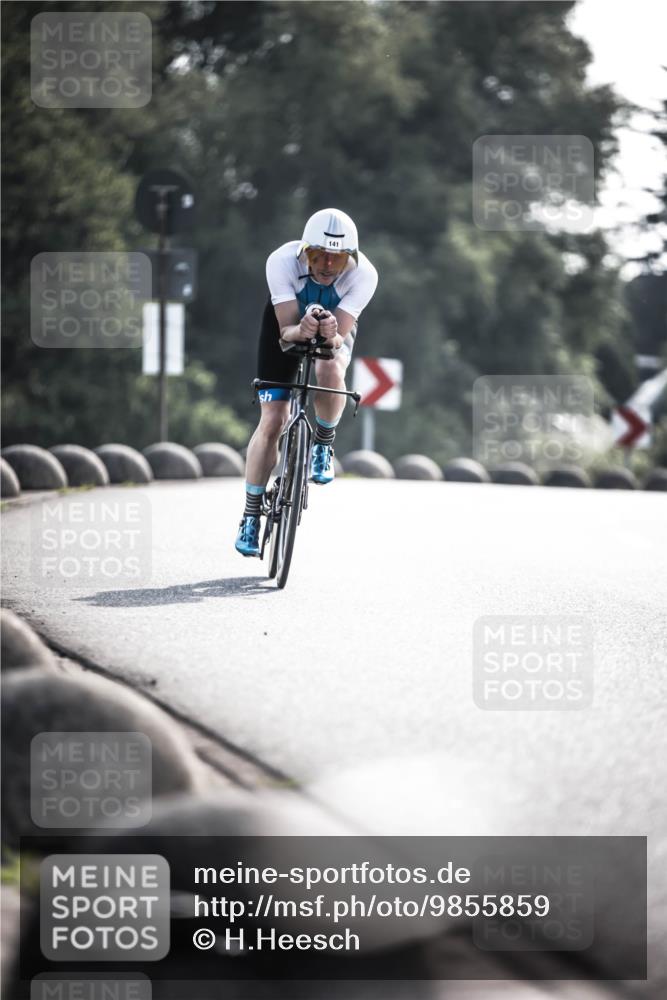 21.06.2026 - 29. Vierlanden-Triathlon H.Heesch http://msf.ph/oto/9855859 21.06.2026 08:56:18 Radfahren 141 meine-sportfotos.de